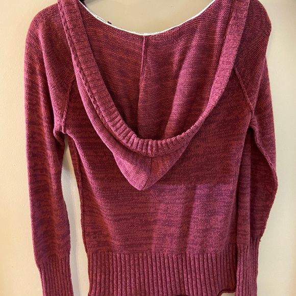 Red Roxy knit sweatshirt size large (fits more like medium) - Picture 5 of 9